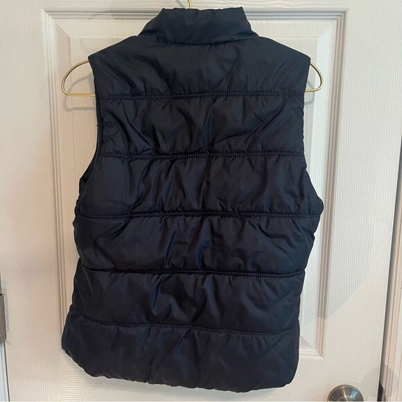 American Eagle Outfitters Puffer Vest - Picture 4 of 5